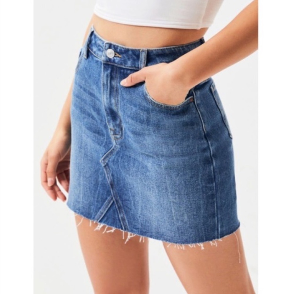 Pacsun Raw Hem Denim Mum II Mini Skirt Size 24 NWT